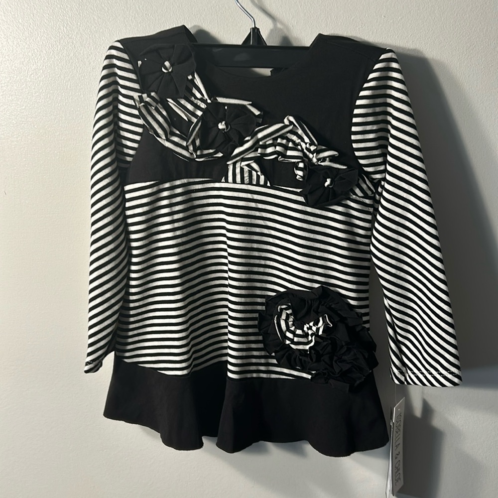Isobella & Chloe Top NWT